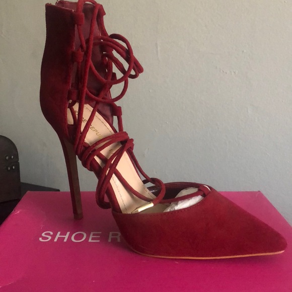 Shoe Republic LA Shoes - Lace up pointed heels 👠